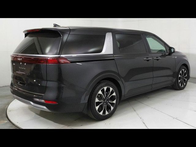 2023 Kia Carnival EX