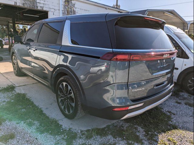 2023 Kia Carnival EX