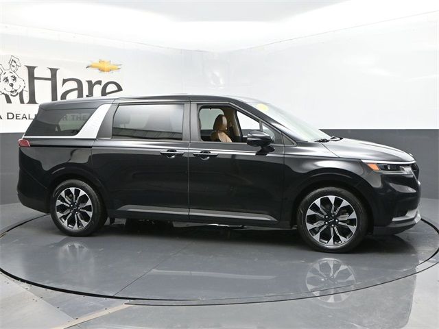 2023 Kia Carnival EX