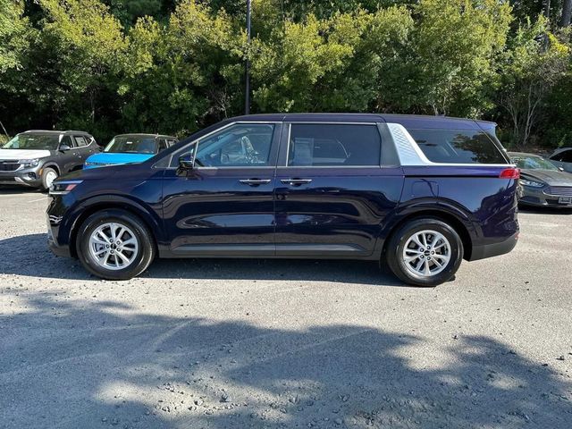 2023 Kia Carnival LX