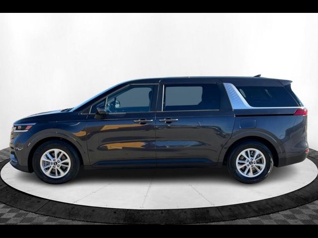 2023 Kia Carnival LX