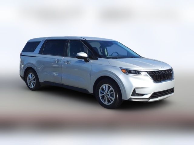 2023 Kia Carnival LX