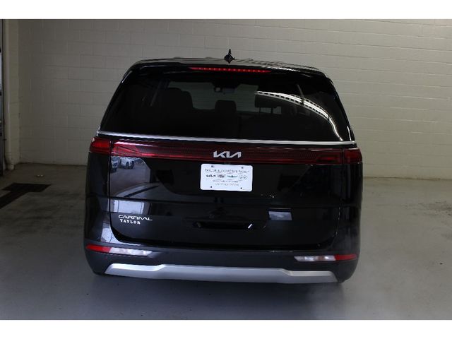 2023 Kia Carnival LX