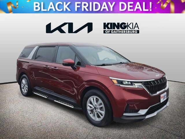 2023 Kia Carnival LX