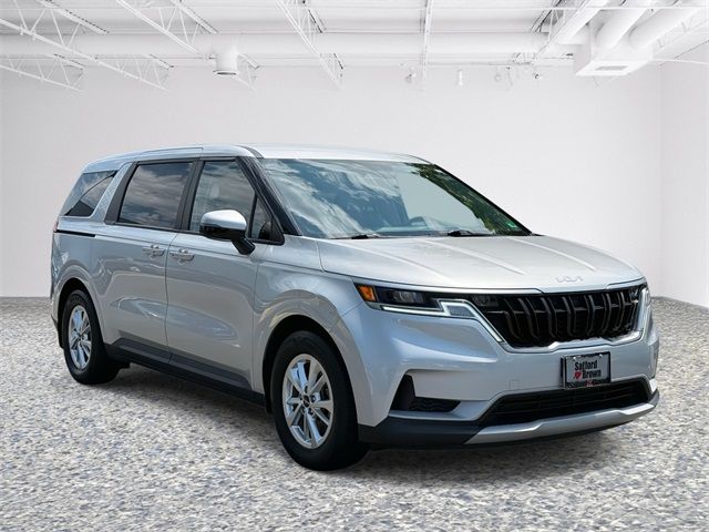 2023 Kia Carnival LX