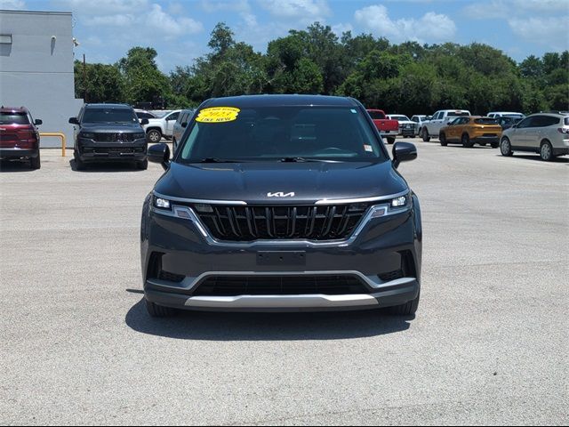 2023 Kia Carnival LX