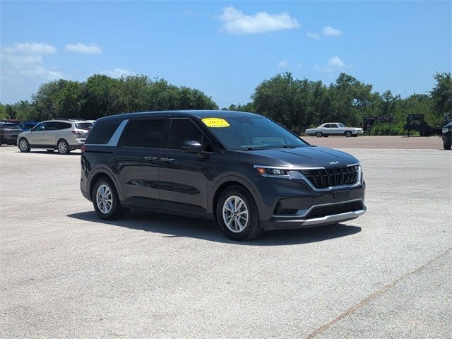 2023 Kia Carnival LX