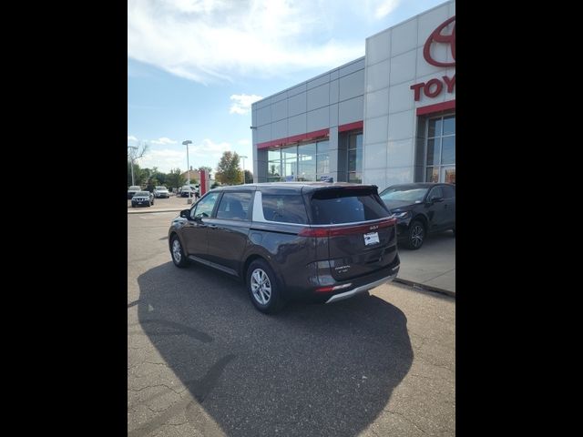 2023 Kia Carnival LX