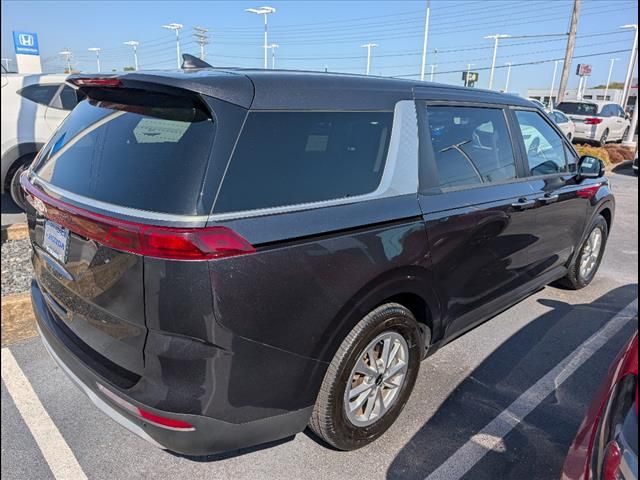 2023 Kia Carnival LX