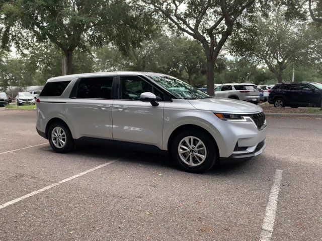 2023 Kia Carnival LX