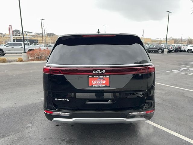 2023 Kia Carnival LX