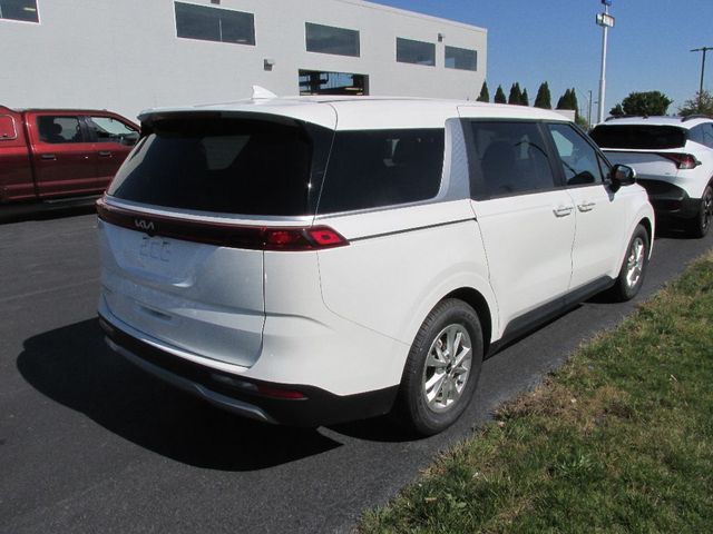 2023 Kia Carnival LX