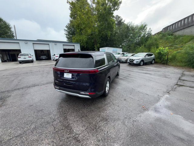 2023 Kia Carnival LX