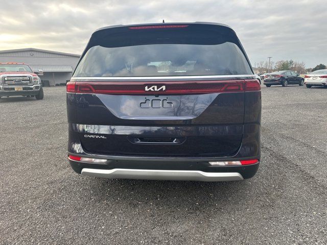 2023 Kia Carnival LX