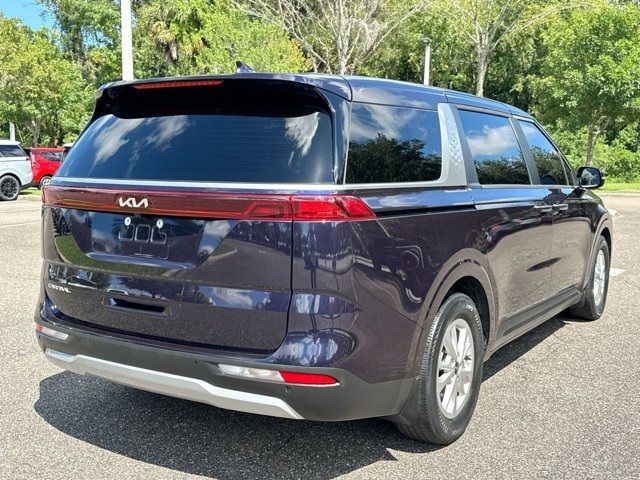 2023 Kia Carnival LX