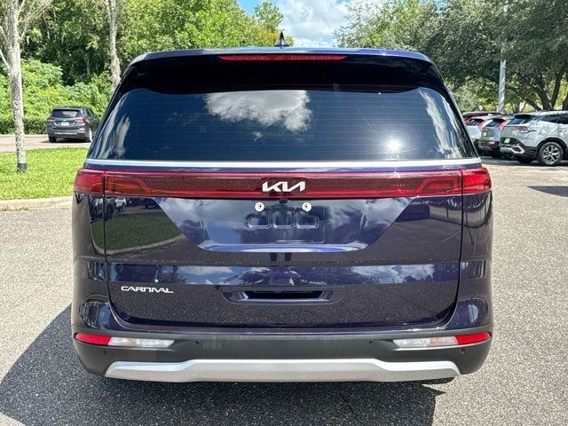 2023 Kia Carnival LX