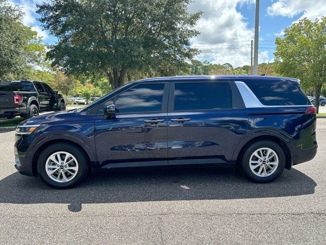 2023 Kia Carnival LX