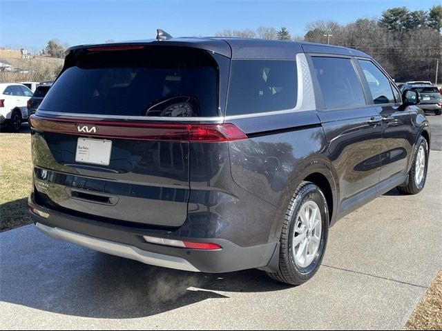 2023 Kia Carnival LX