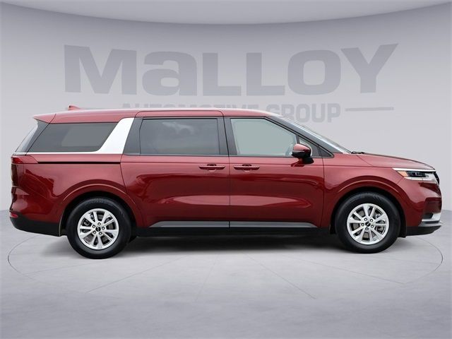 2023 Kia Carnival LX