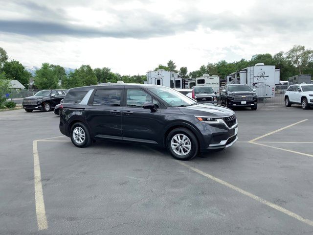 2023 Kia Carnival LX