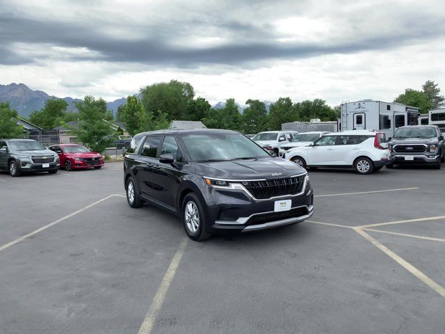 2023 Kia Carnival LX