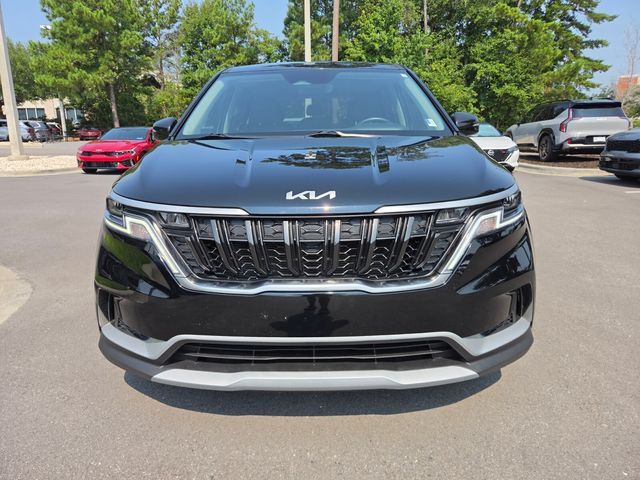 2023 Kia Carnival LX
