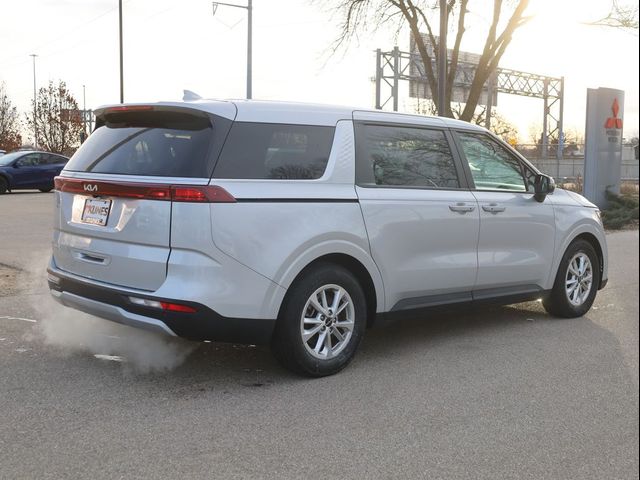 2023 Kia Carnival LX