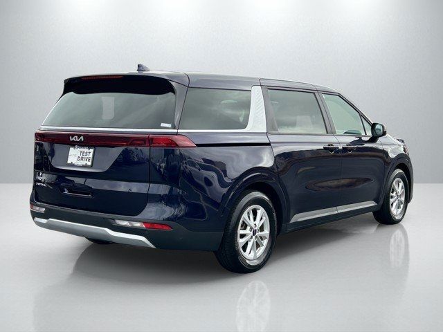 2023 Kia Carnival LX