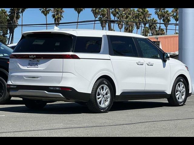 2023 Kia Carnival LX