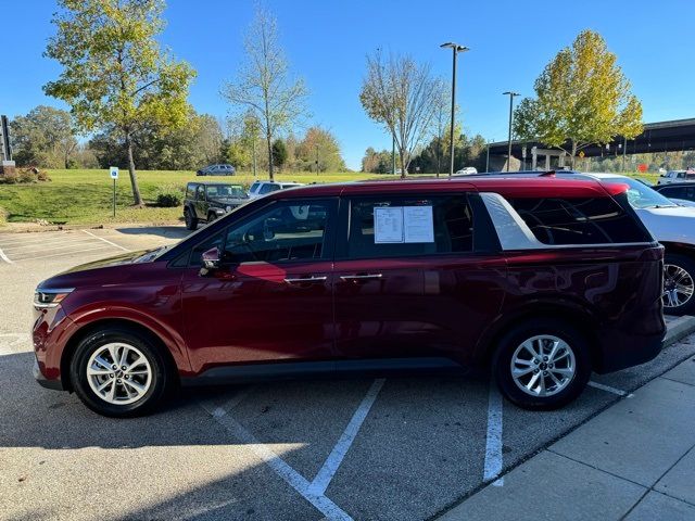 2023 Kia Carnival LX