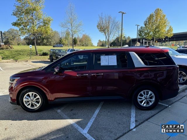 2023 Kia Carnival LX