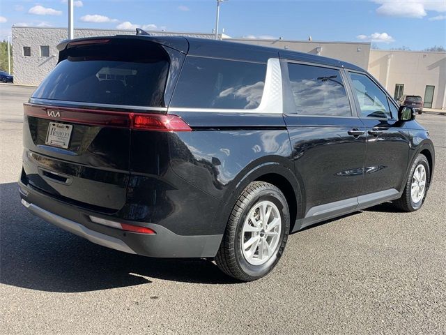 2023 Kia Carnival LX