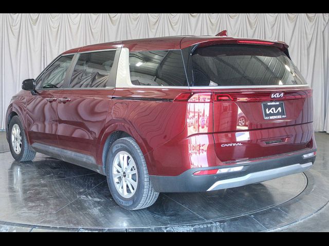 2023 Kia Carnival LX