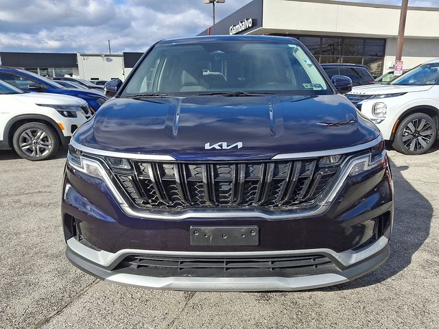 2023 Kia Carnival LX