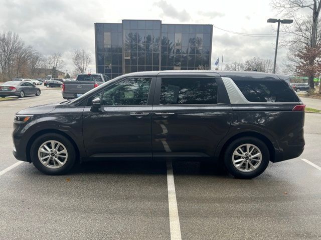 2023 Kia Carnival LX