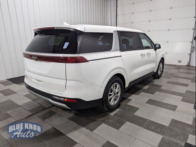 2023 Kia Carnival LX