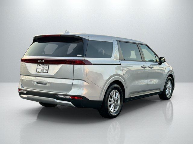 2023 Kia Carnival LX