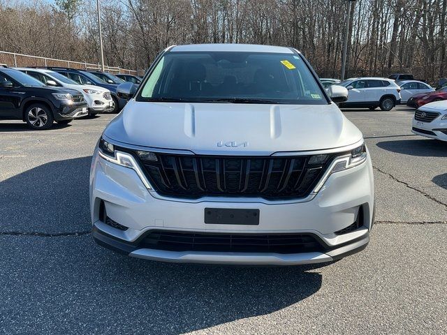 2023 Kia Carnival LX