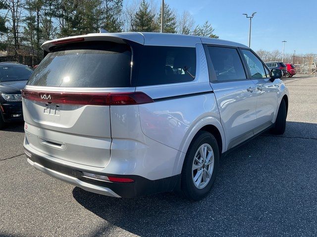 2023 Kia Carnival LX