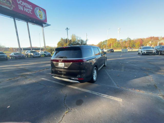 2023 Kia Carnival LX