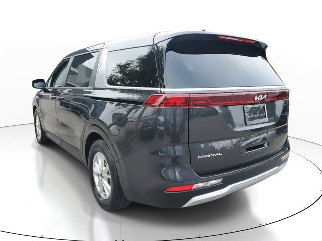 2023 Kia Carnival LX