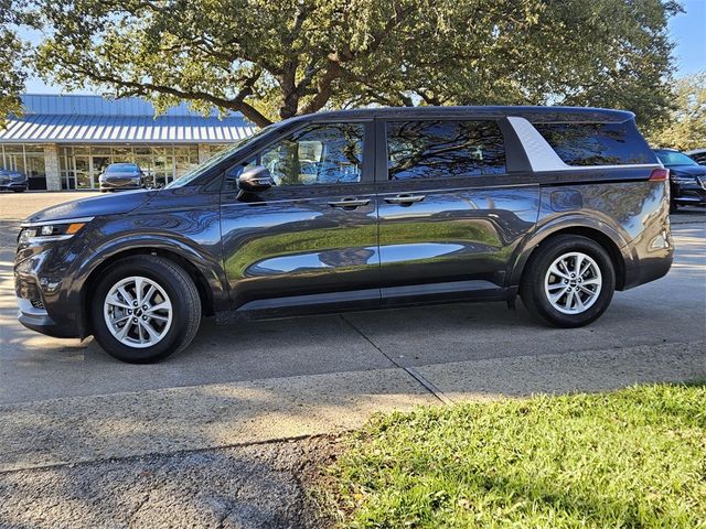 2023 Kia Carnival LX