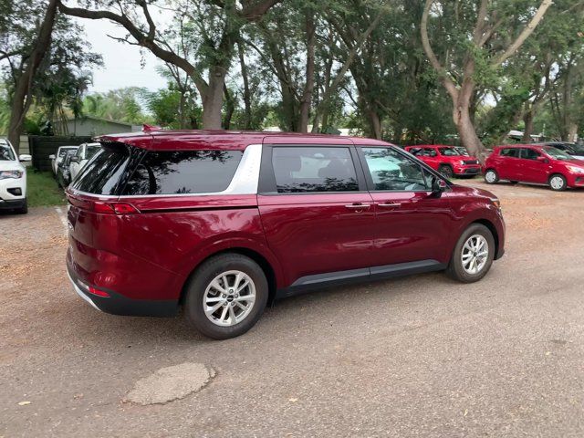 2023 Kia Carnival LX