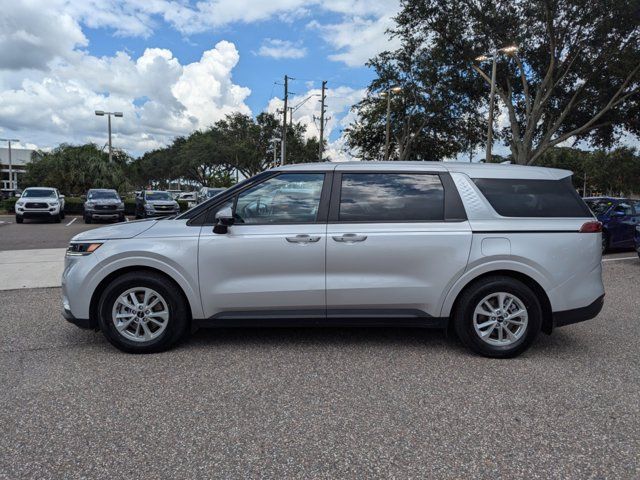 2023 Kia Carnival LX