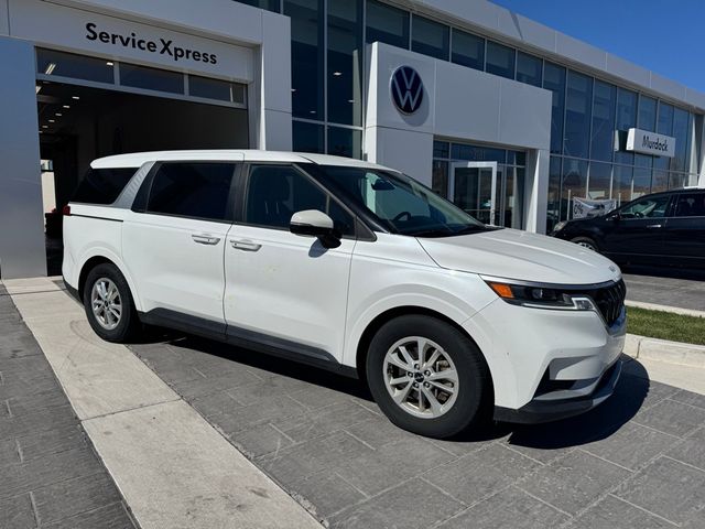 2023 Kia Carnival LX