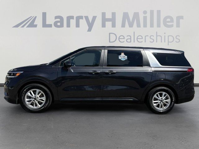 2023 Kia Carnival LX