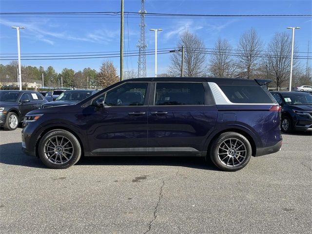 2023 Kia Carnival LX