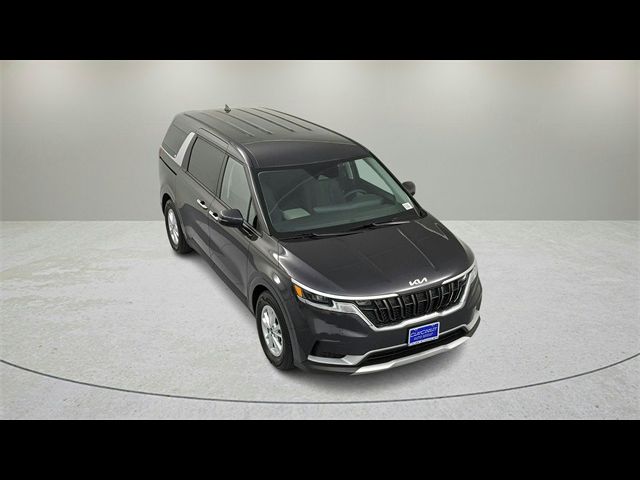 2023 Kia Carnival LX