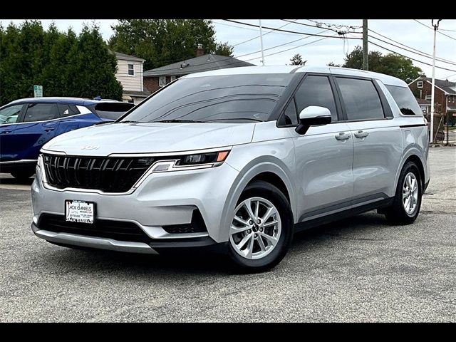 2023 Kia Carnival LX