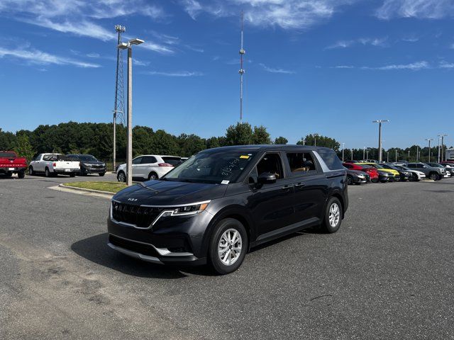 2023 Kia Carnival LX